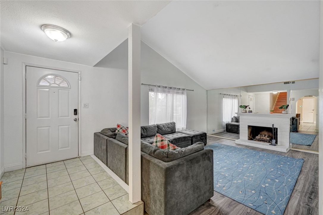 3933 Manford Circle