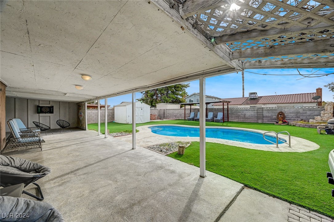 3933 Manford Circle