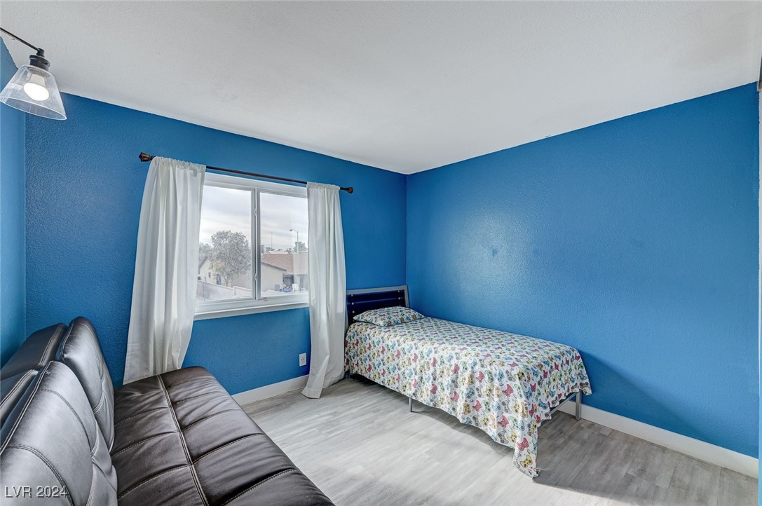 3933 Manford Circle