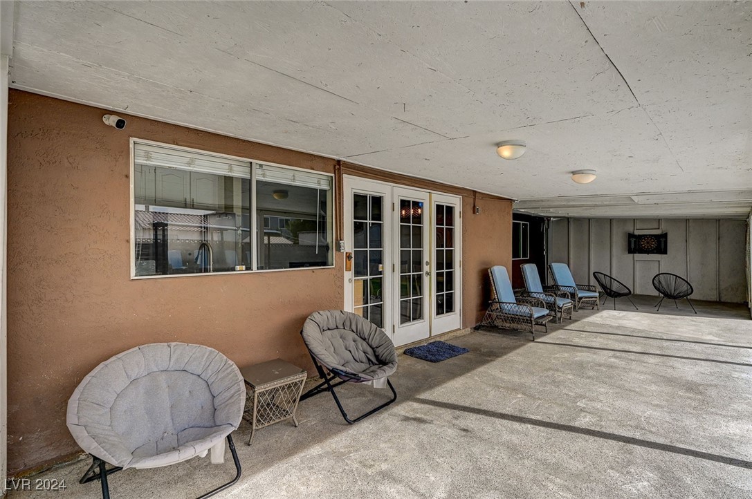 3933 Manford Circle