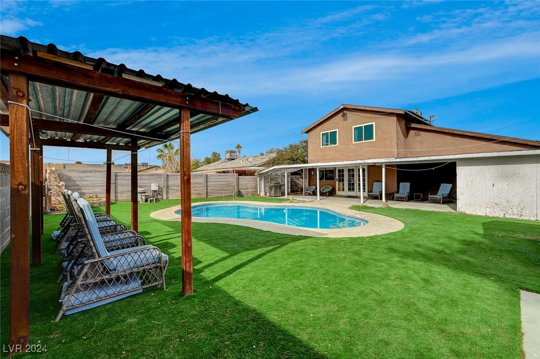 3933 Manford Circle