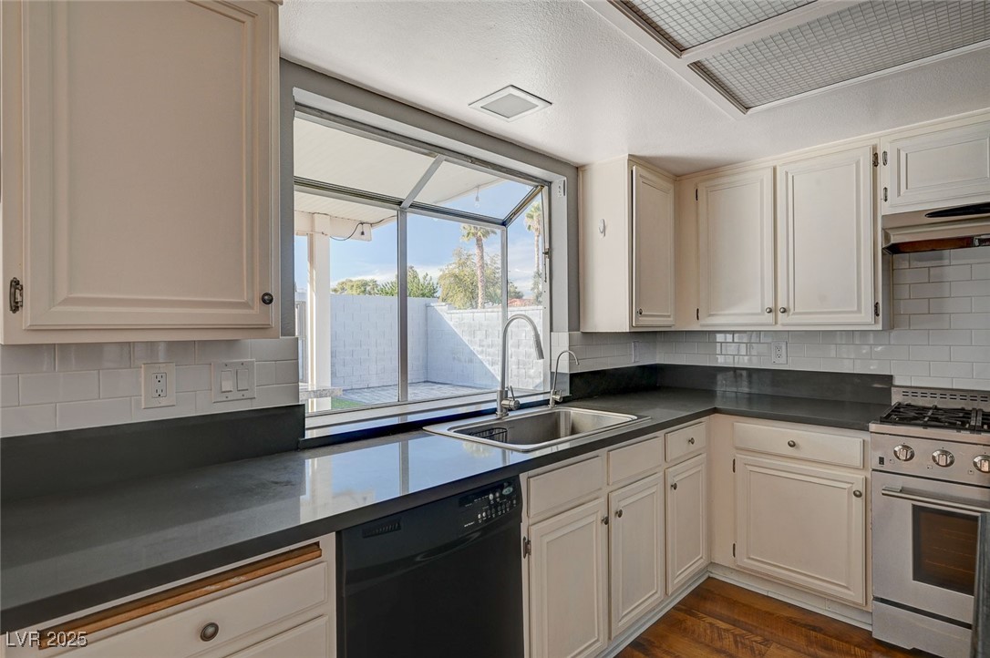 2101 Autumn Lull Drive