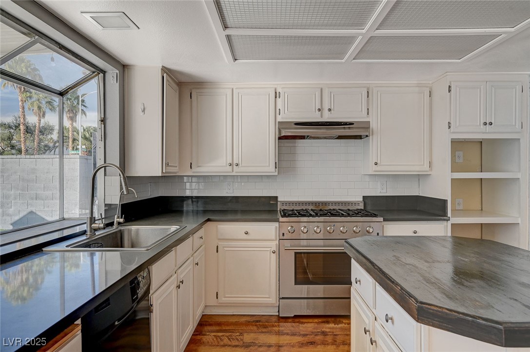 2101 Autumn Lull Drive