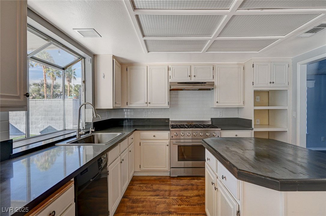 2101 Autumn Lull Drive