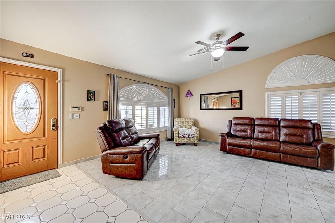 2686 African Violet Avenue