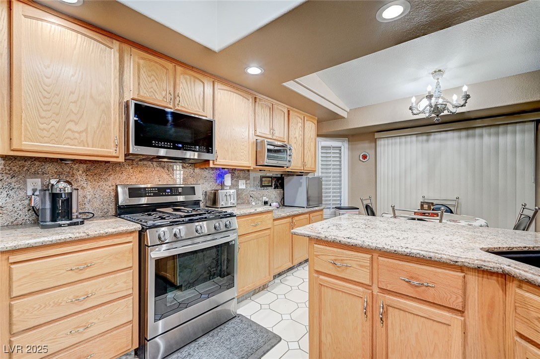 2686 African Violet Avenue