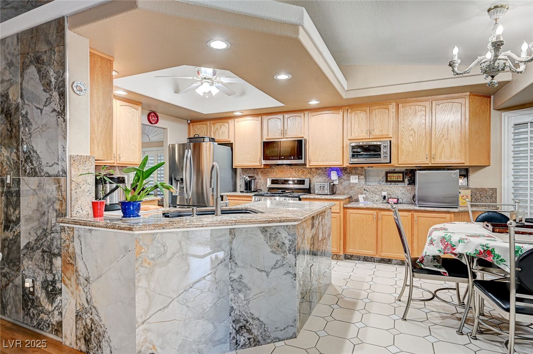 2686 African Violet Avenue