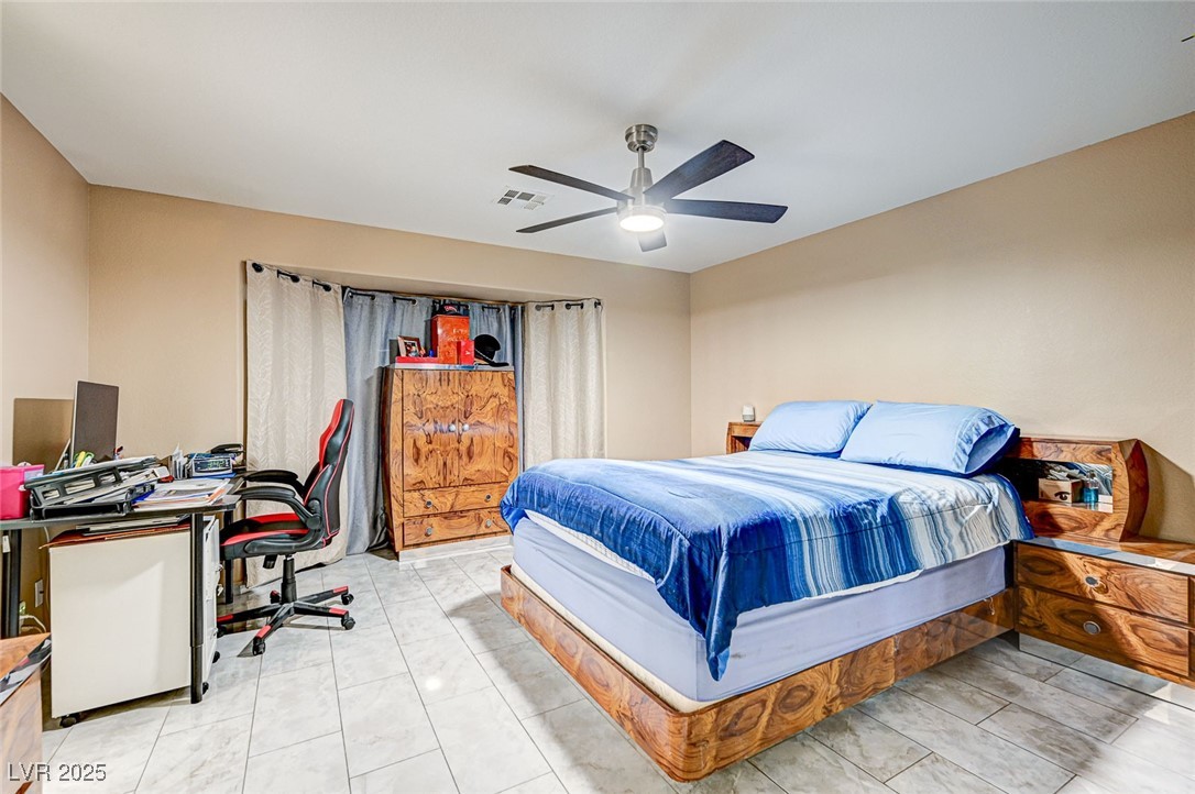 2686 African Violet Avenue