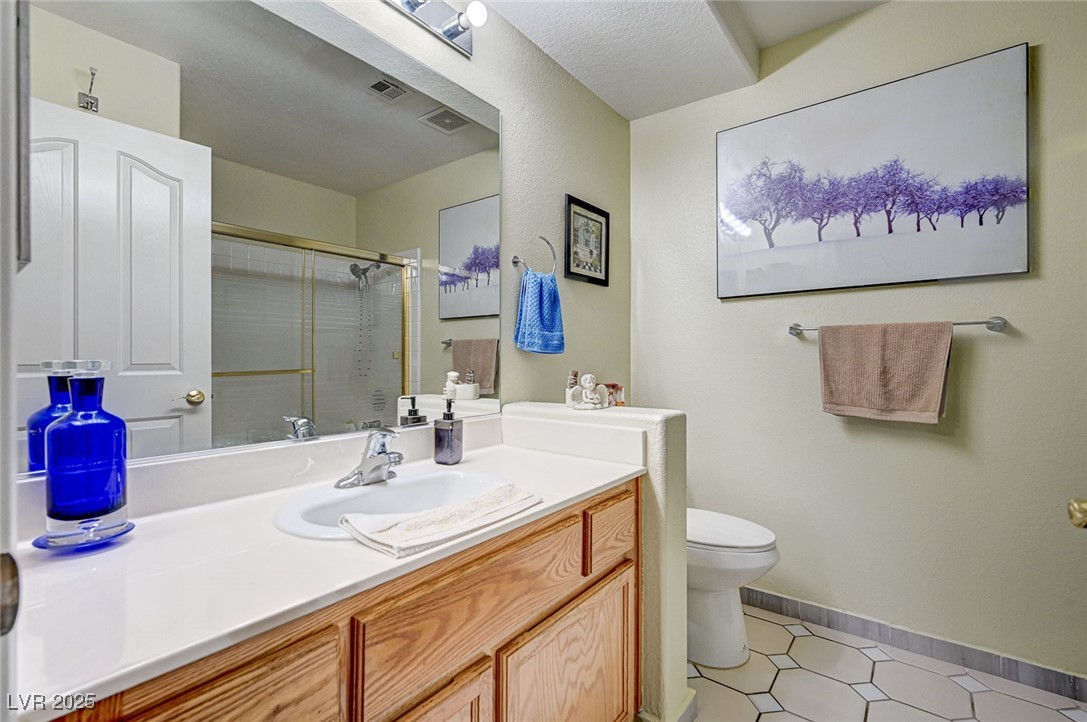 2686 African Violet Avenue