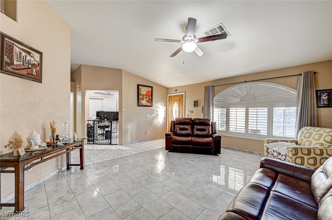 2686 African Violet Avenue