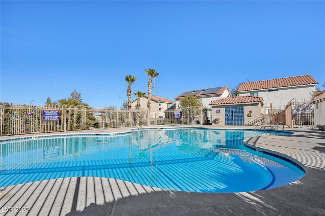 7194 Cestrum Road