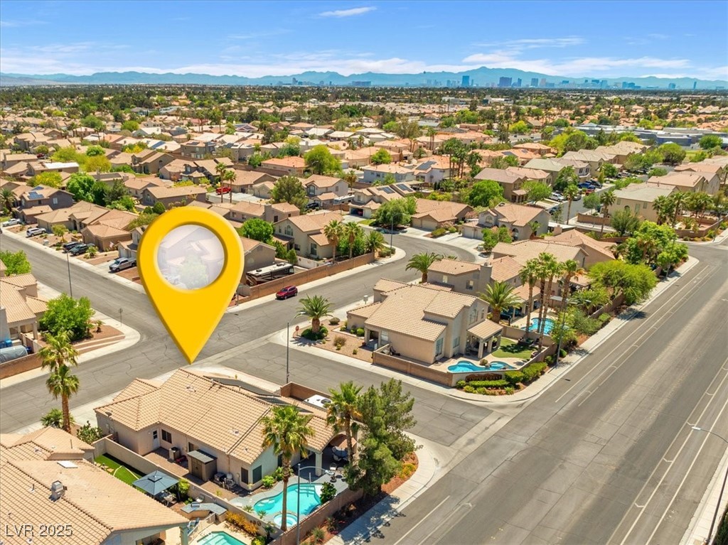 5421 Tourmaline Street