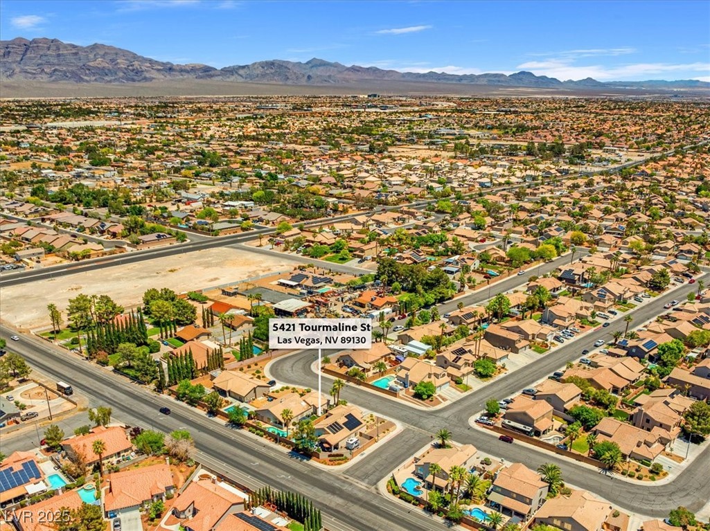 5421 Tourmaline Street