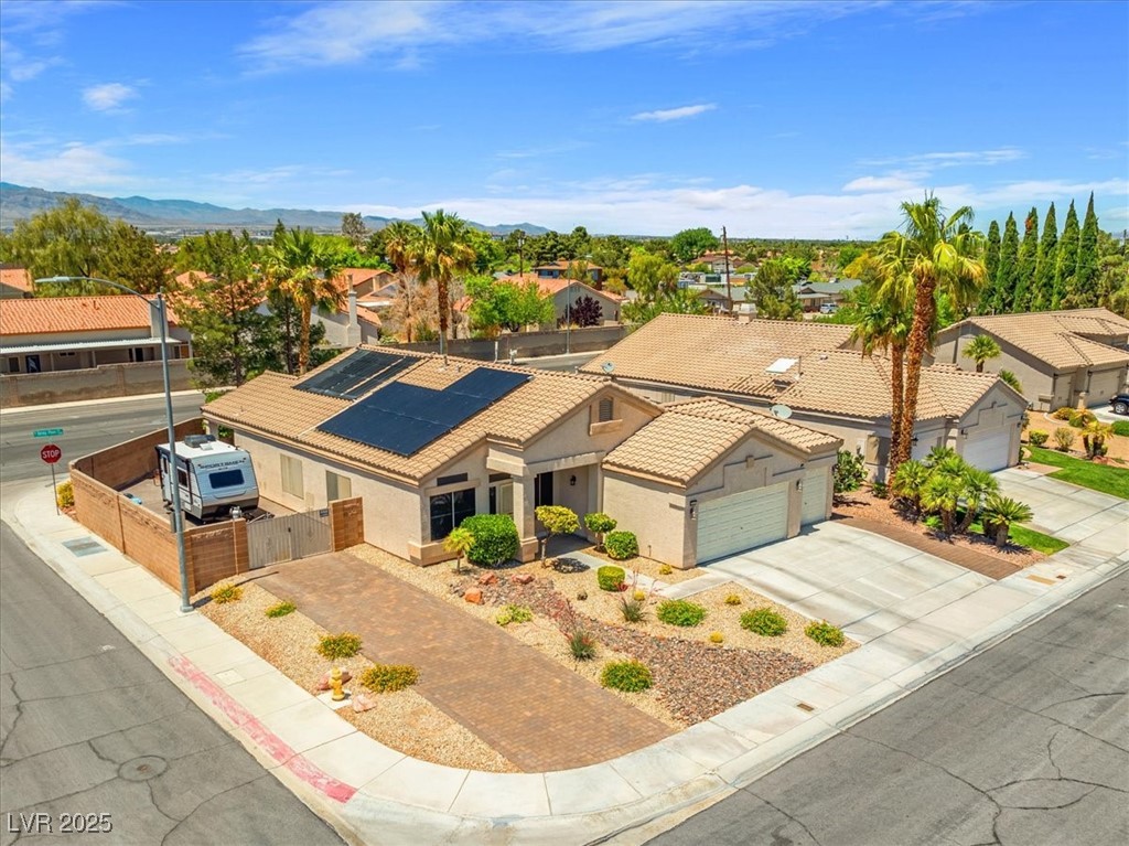 5421 Tourmaline Street