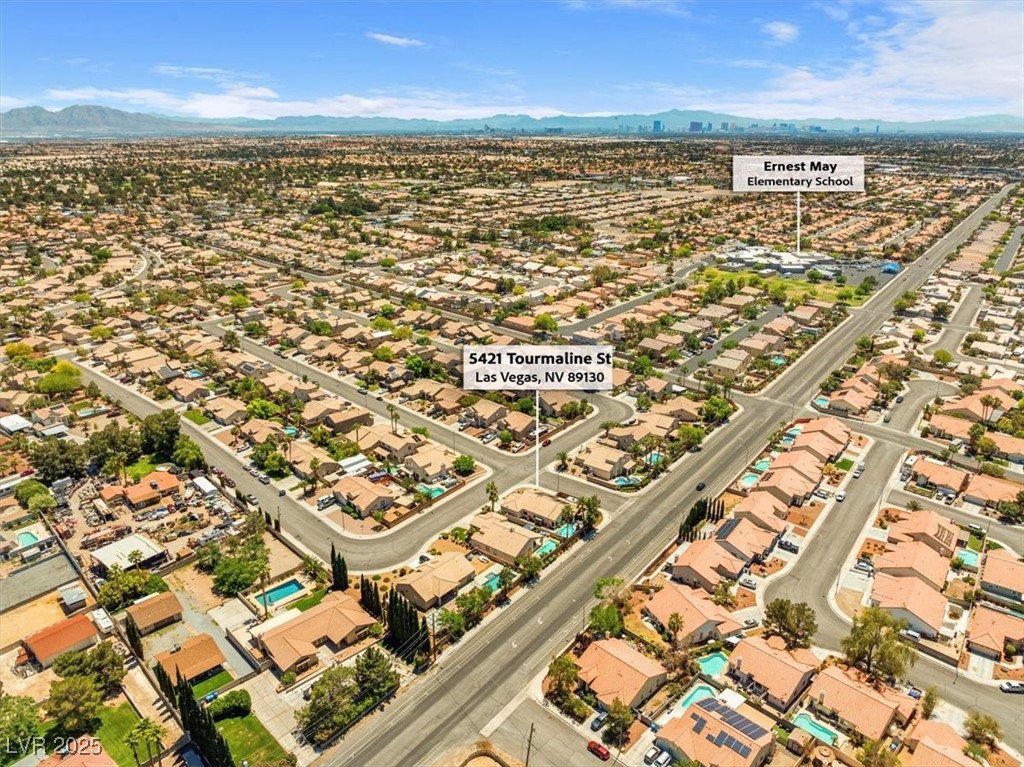 5421 Tourmaline Street