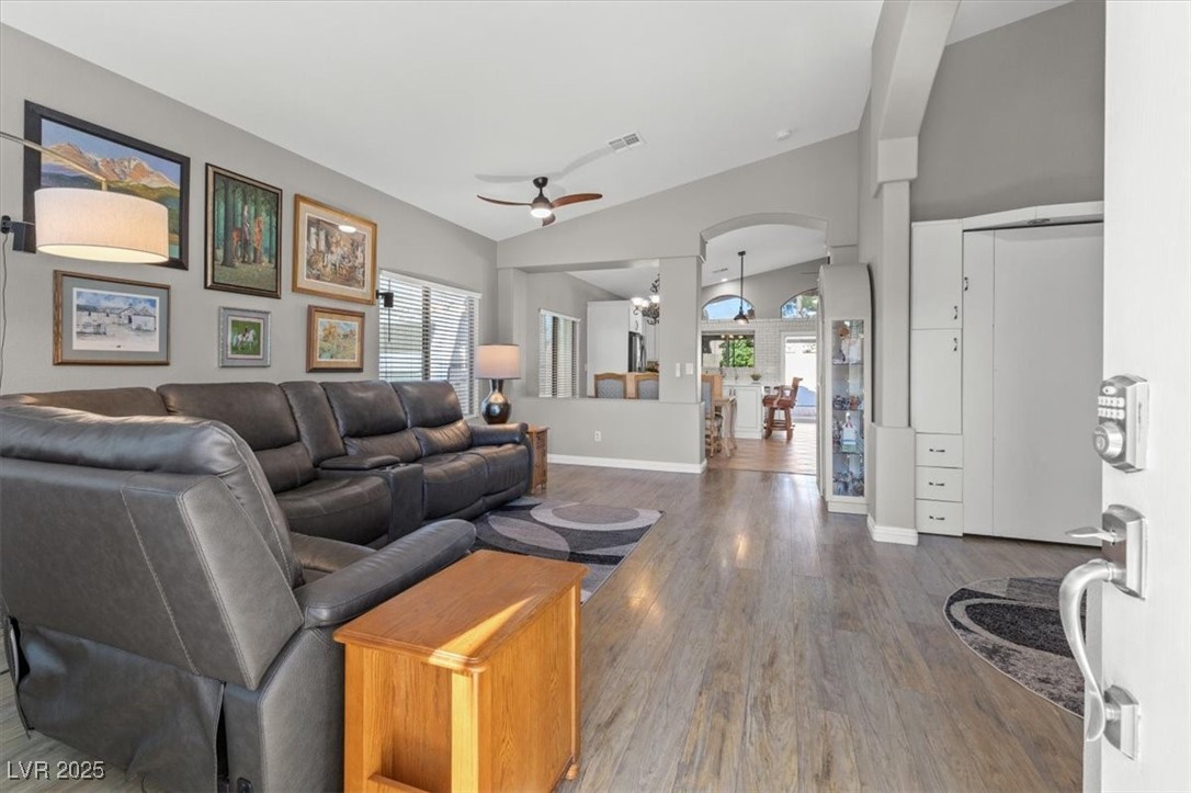 5421 Tourmaline Street