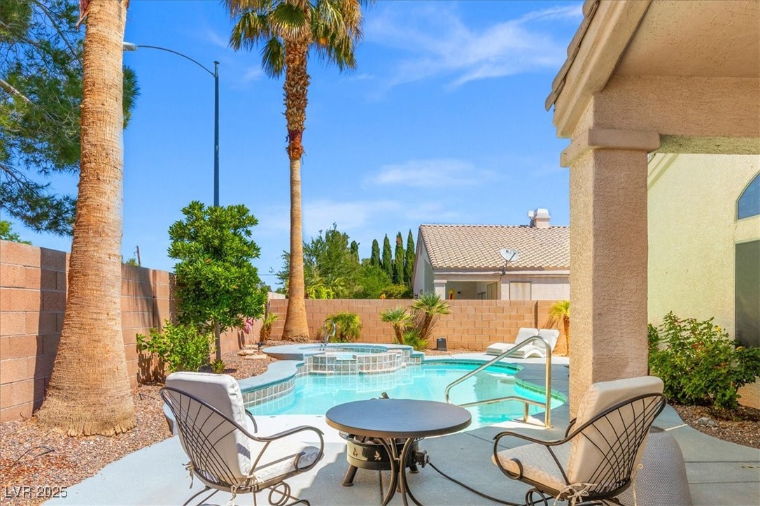 5421 Tourmaline Street