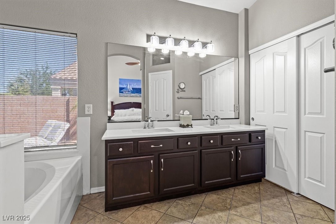 5421 Tourmaline Street