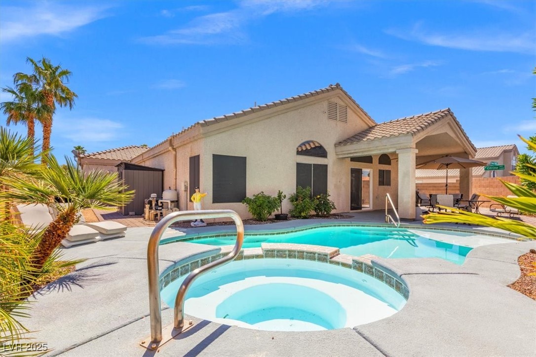 5421 Tourmaline Street