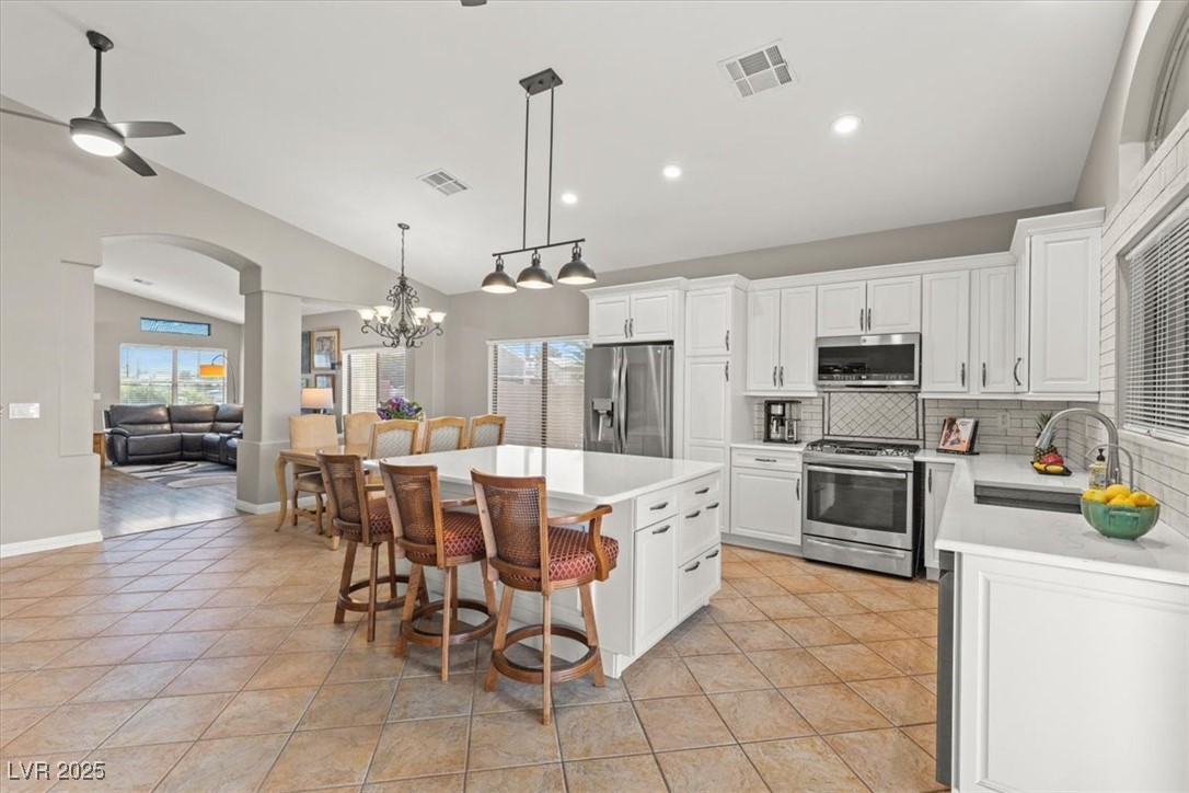 5421 Tourmaline Street