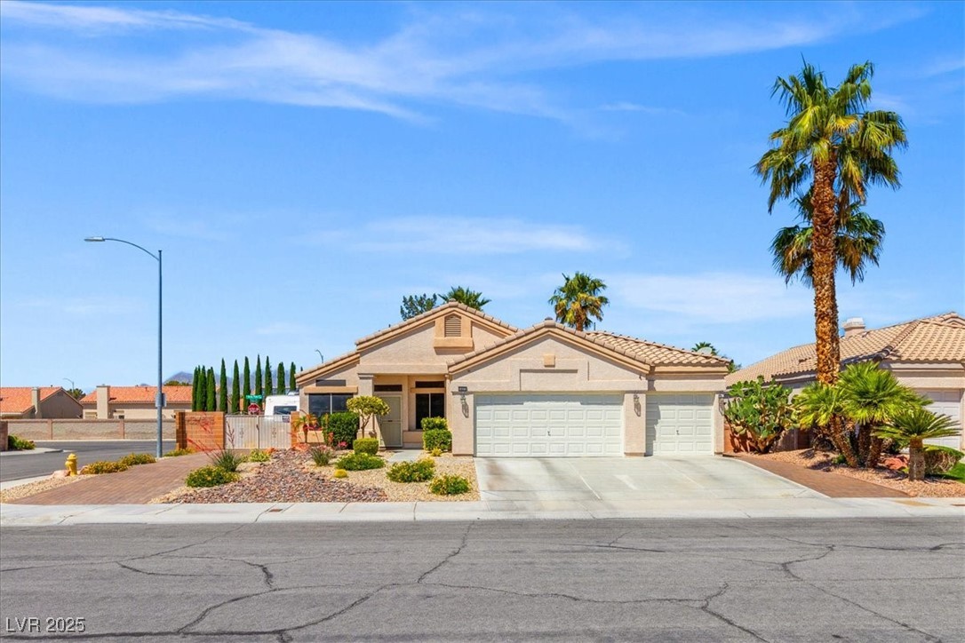 5421 Tourmaline Street