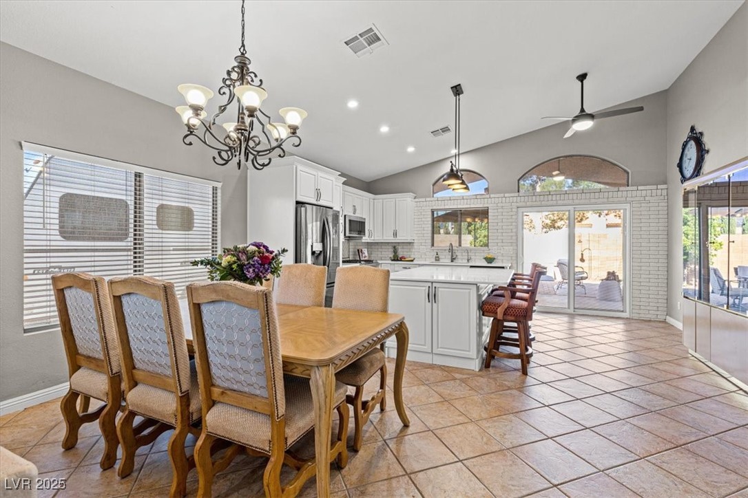 5421 Tourmaline Street