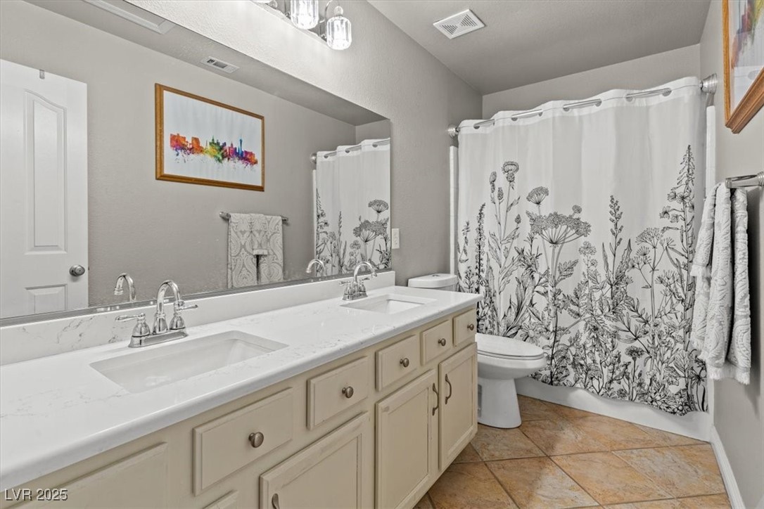 5421 Tourmaline Street