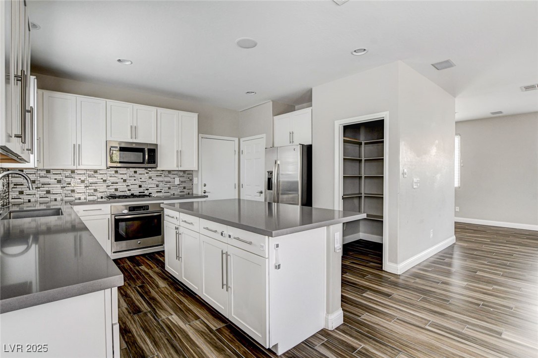 11032 Brandan Alps Street