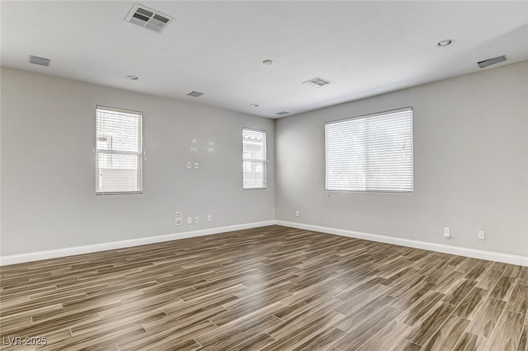 11032 Brandan Alps Street