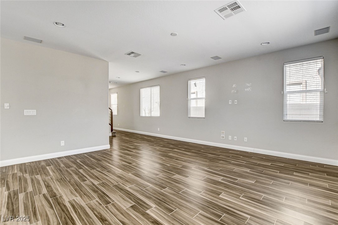 11032 Brandan Alps Street