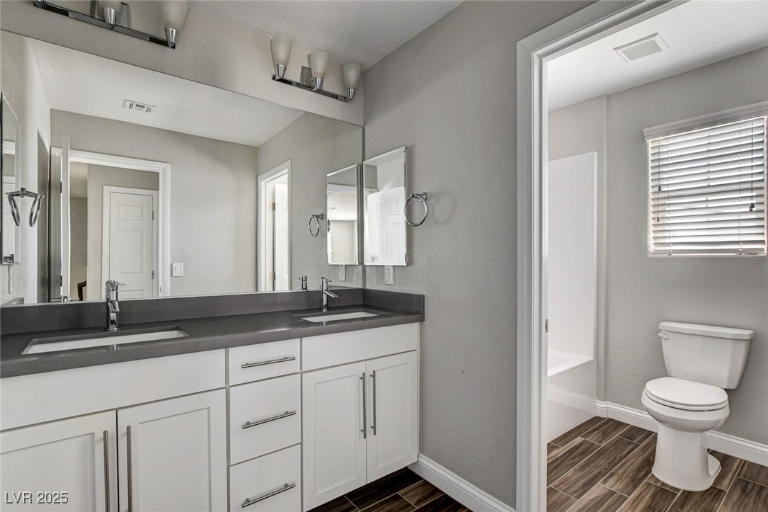 11032 Brandan Alps Street