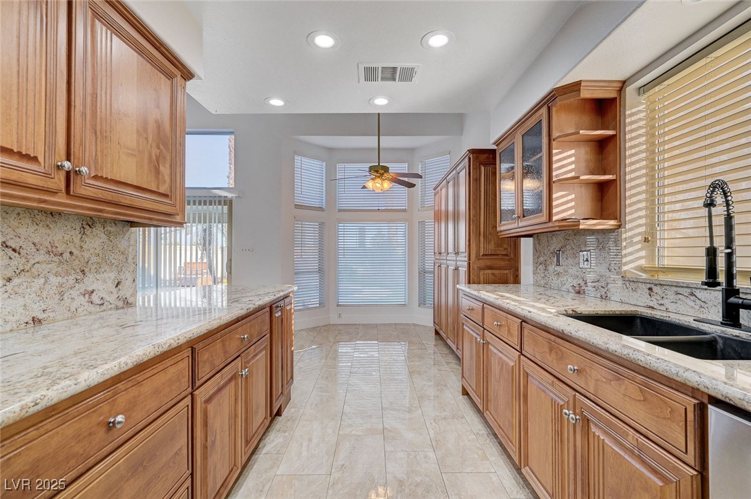 4004 Featherstone Lane