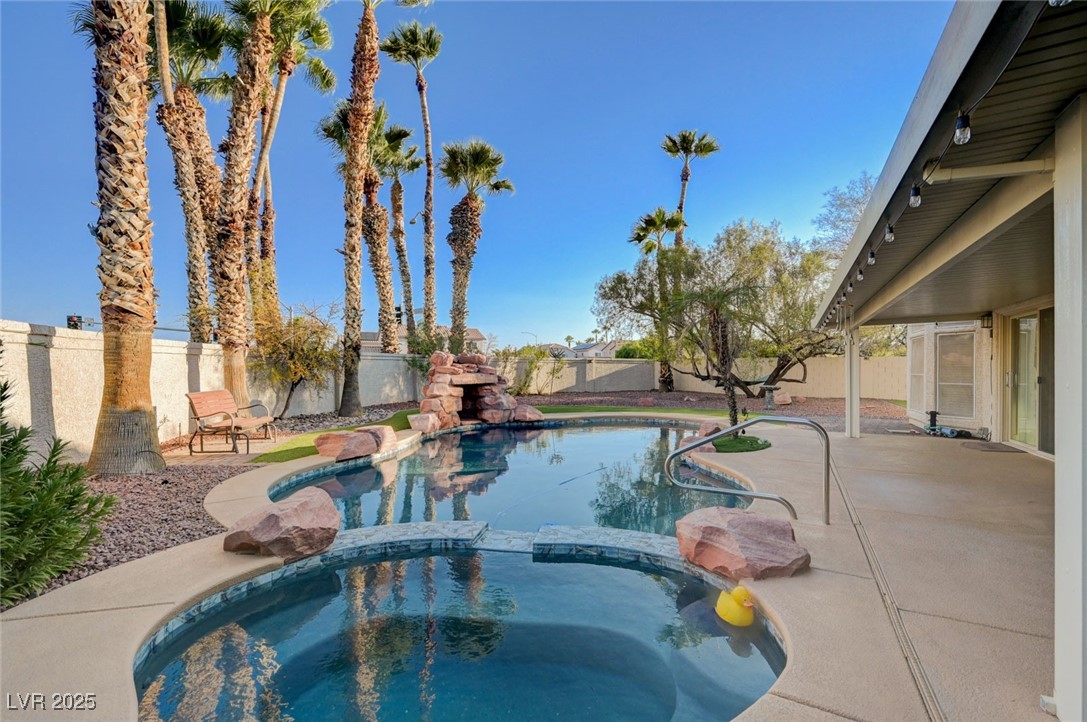 4004 Featherstone Lane