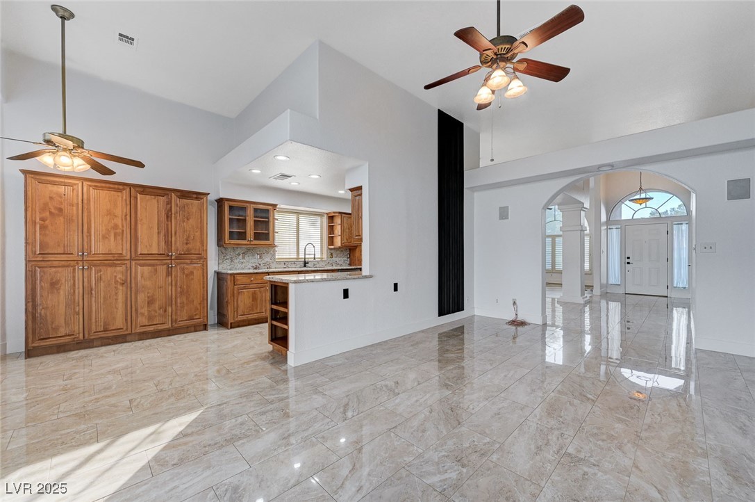 4004 Featherstone Lane