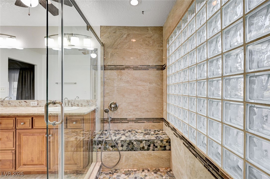 4004 Featherstone Lane