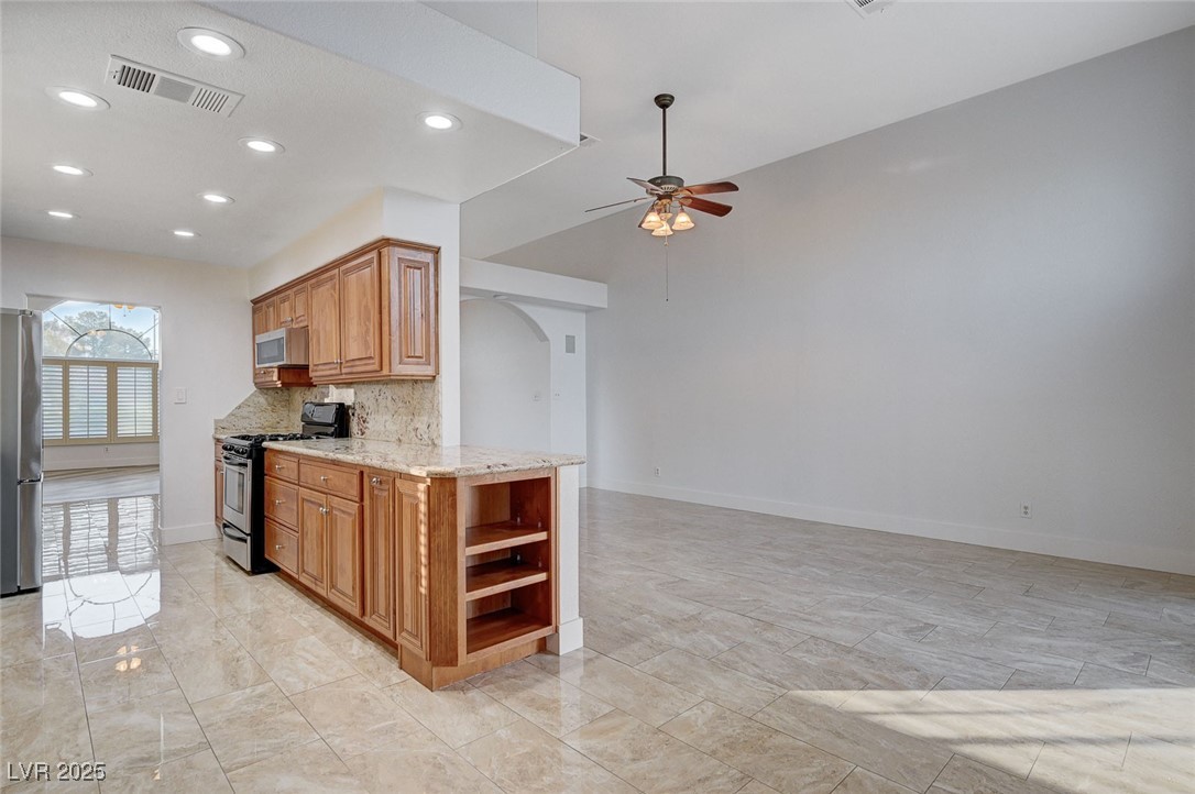 4004 Featherstone Lane