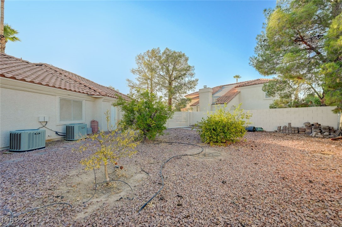 4004 Featherstone Lane