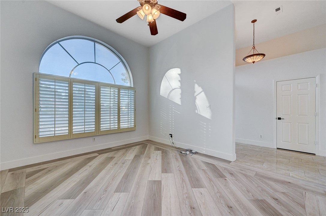 4004 Featherstone Lane