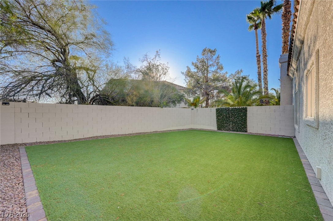 4004 Featherstone Lane