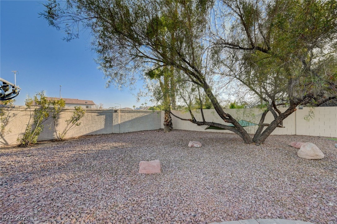 4004 Featherstone Lane