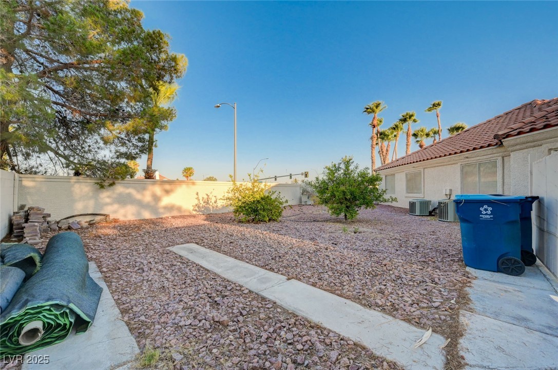 4004 Featherstone Lane