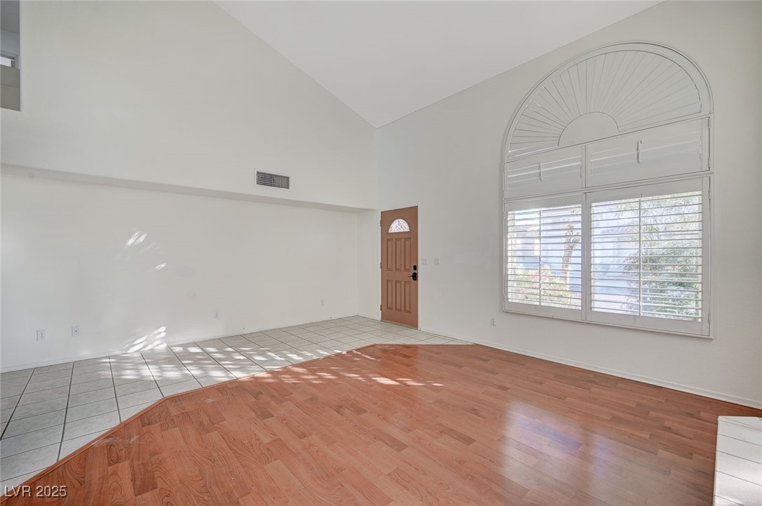 8776 Country View Avenue