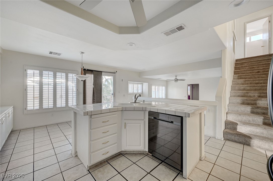 8776 Country View Avenue