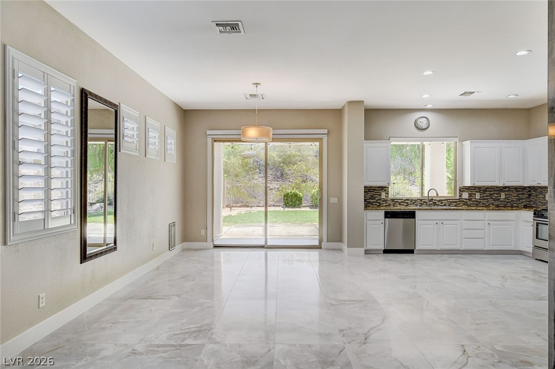 14 Emerald Dunes Circle
