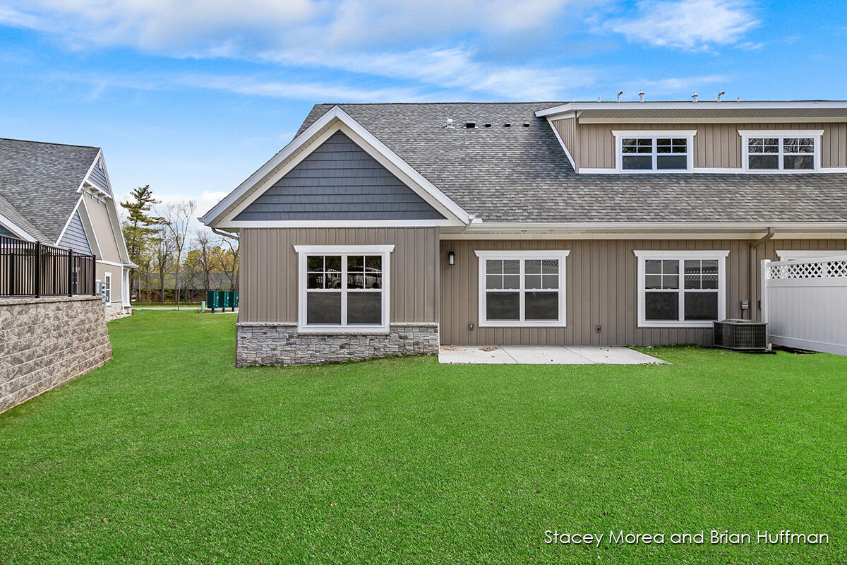 179 Tamarack Lane NE