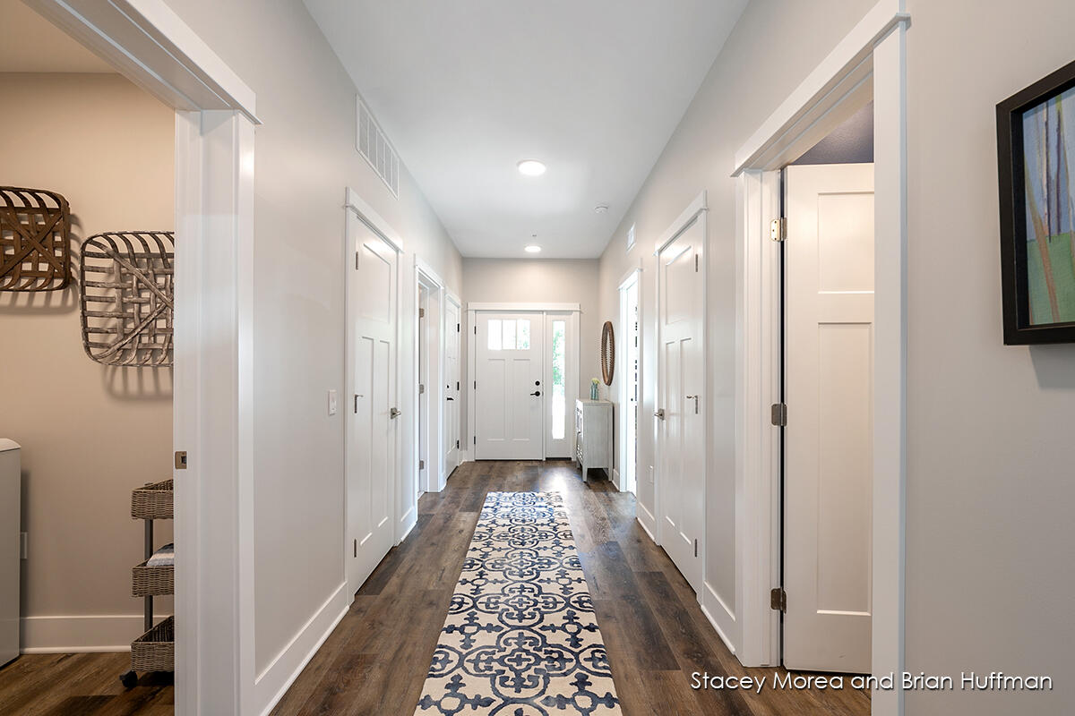 179 Tamarack Lane NE