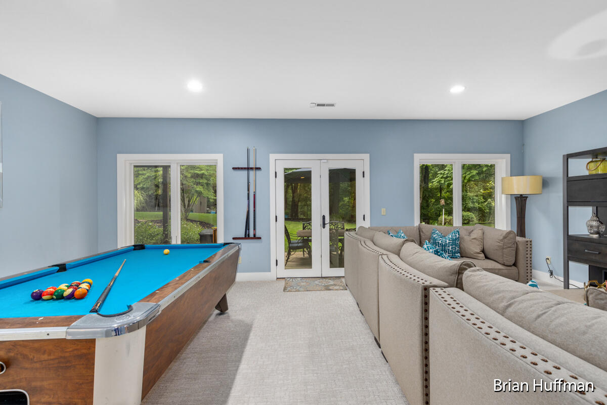 4995 W Village Trail SE