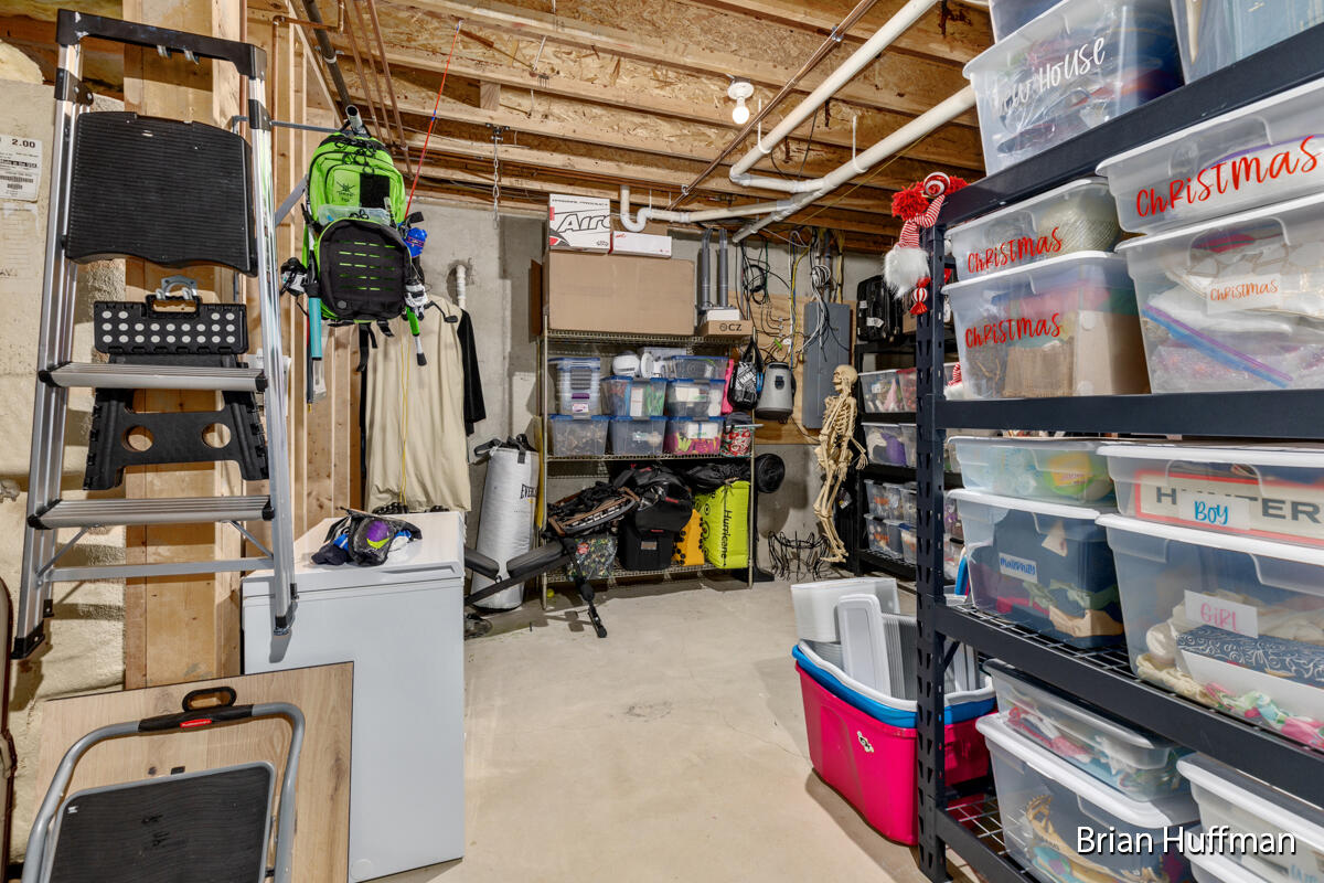 4995 W Village Trail SE