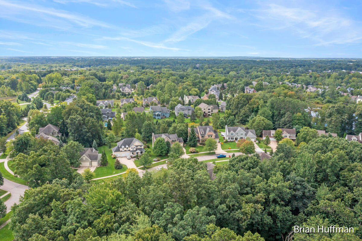 4995 W Village Trail SE