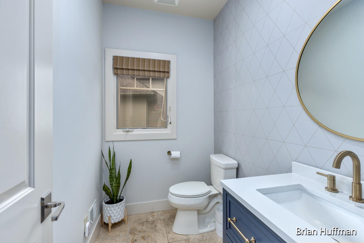 4995 W Village Trail SE